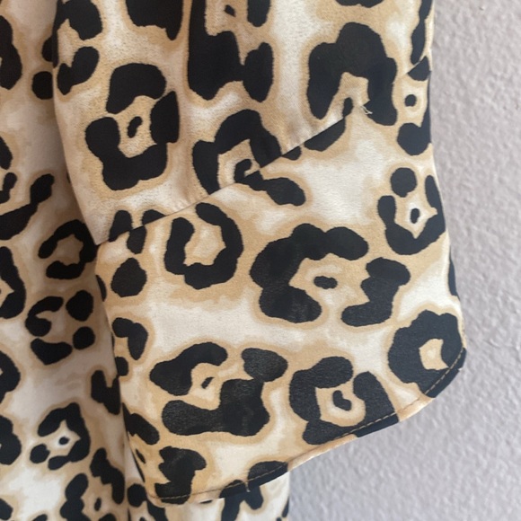 Sanctuary Womens Cheetah Top V Neck Short Sleeves Printed Elastic 1X - Picture 13 of 13
